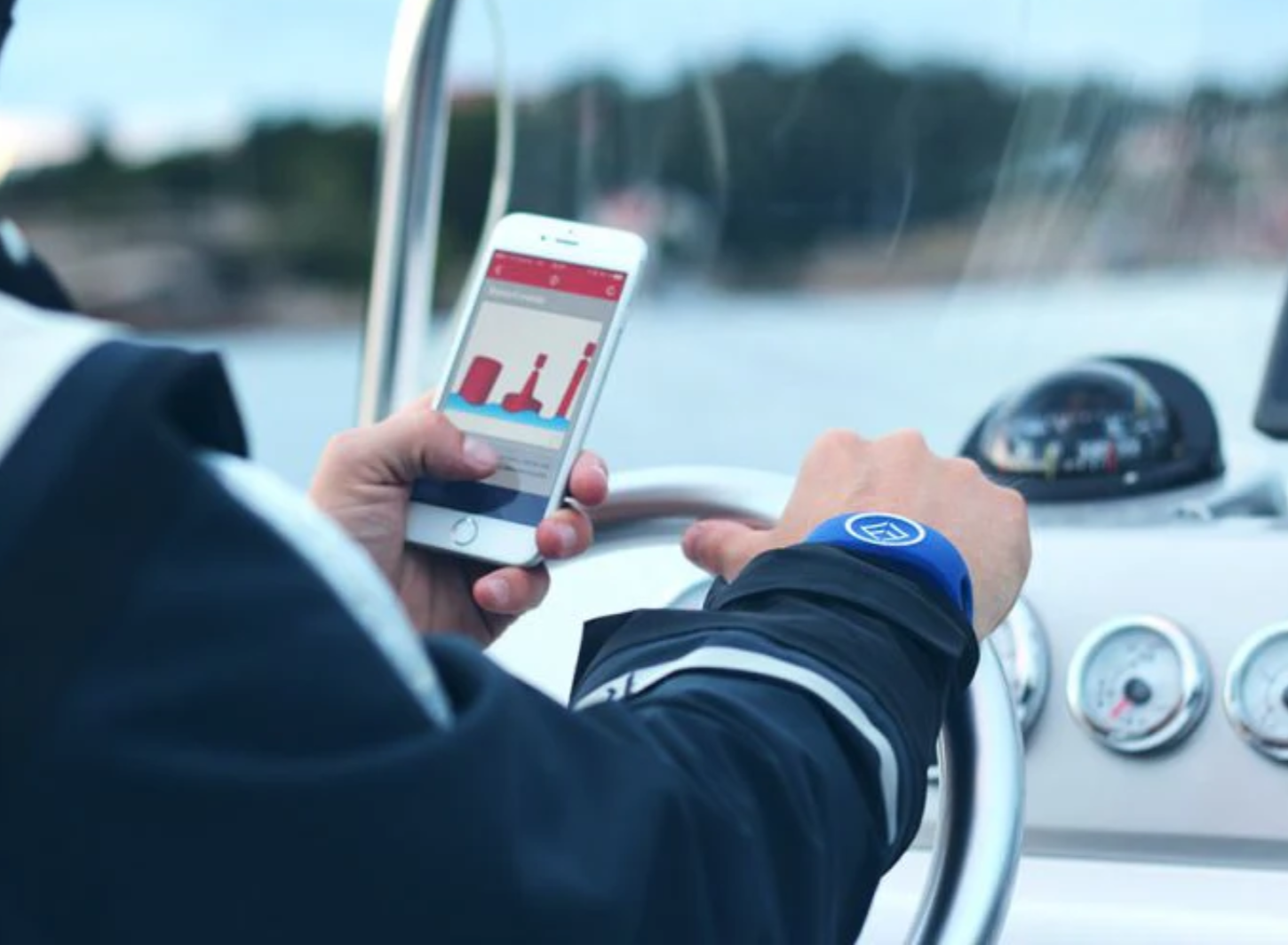 FELL Marine MOB+ xBAND Red Wristband - Marine-Grade Silicone Holder for xFOB Wireless Man Overboard Safety Device (72.380.301)