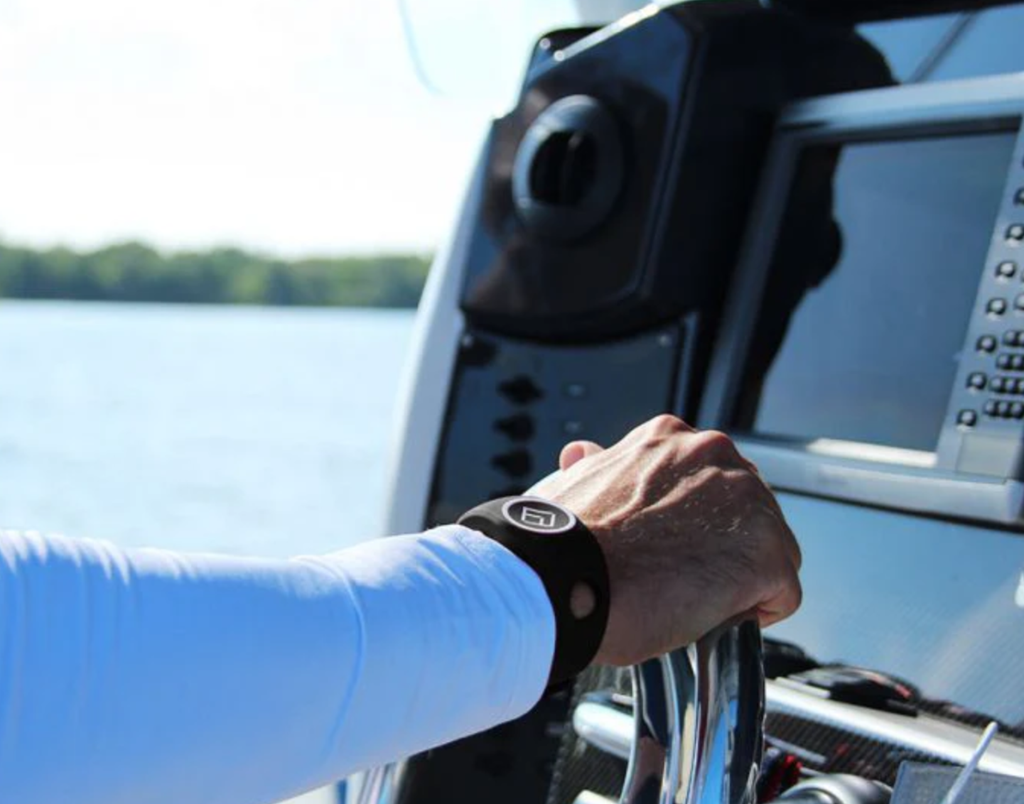 FELL Marine MOB+ xBAND Blue Wristband - Marine-Grade Silicone Holder for xFOB Wireless Man Overboard Safety Device (72.380.303)